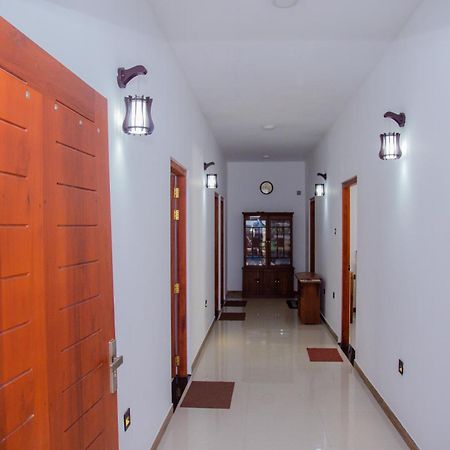 Hispaniola Inn Mirissa Extérieur photo